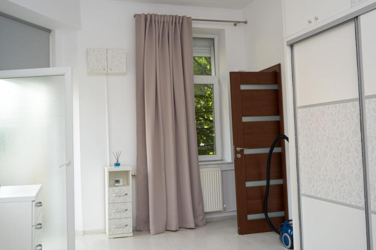 Cozzy Inn City Centre Констанца Екстериор снимка
